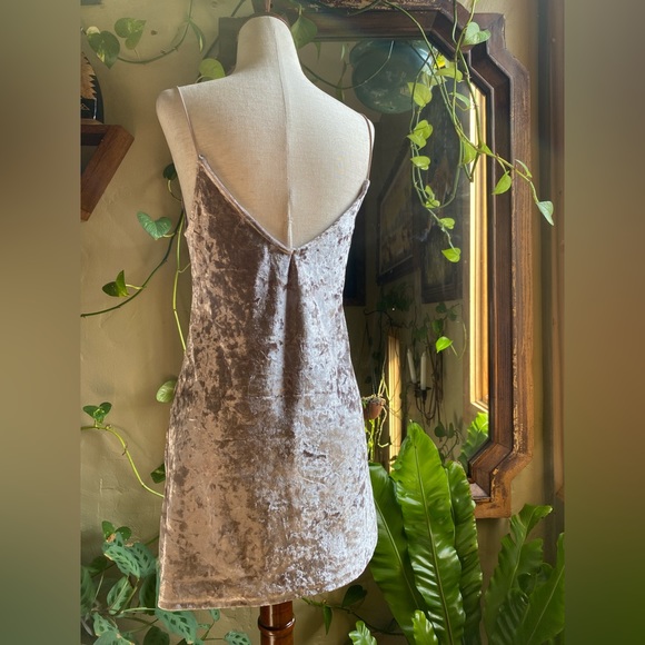 SOLD! ♥️ Silver Velvet Mini Dress | S - Picture 3 of 8